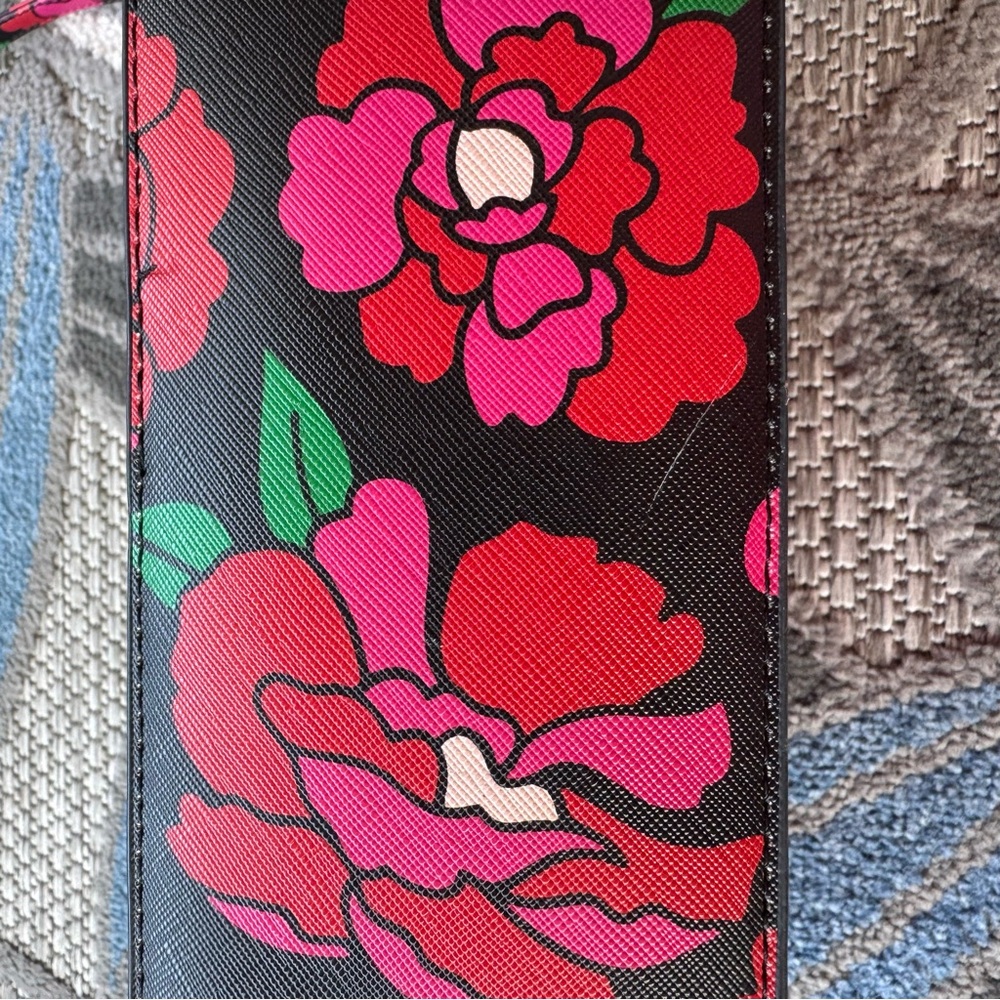 Betsey Johnson‎ Red/Black/Green/Pink Rose Floral Crossbody Zip Purse Handbag - Picture 7 of 8